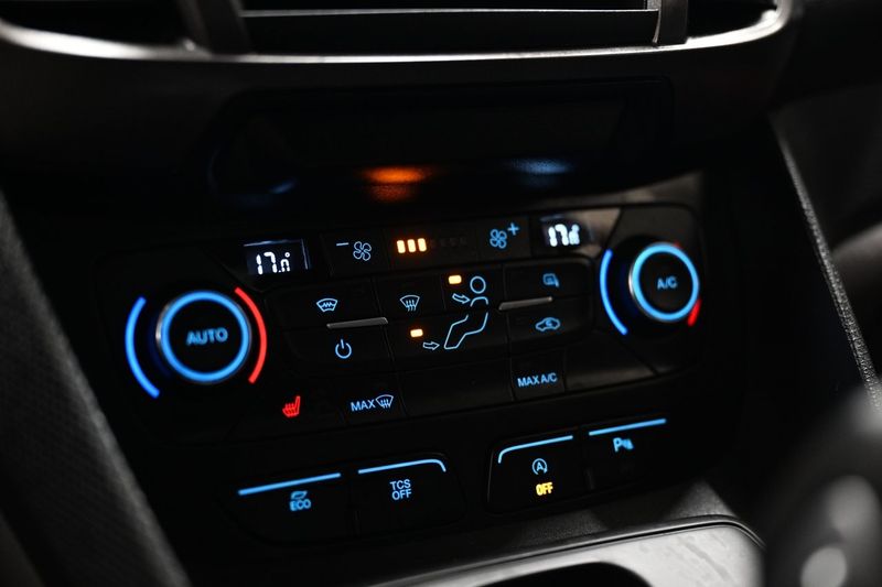 Ford Transit Connect bild 23