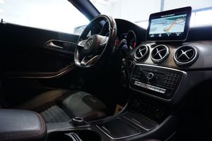 Mercedes CLA200 bild 16