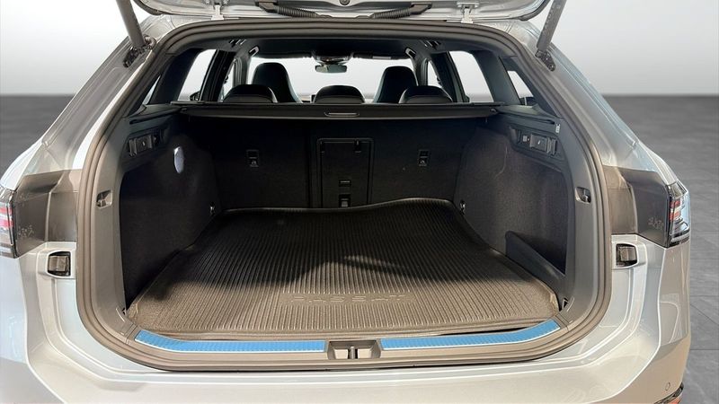 Volkswagen Passat bild 14