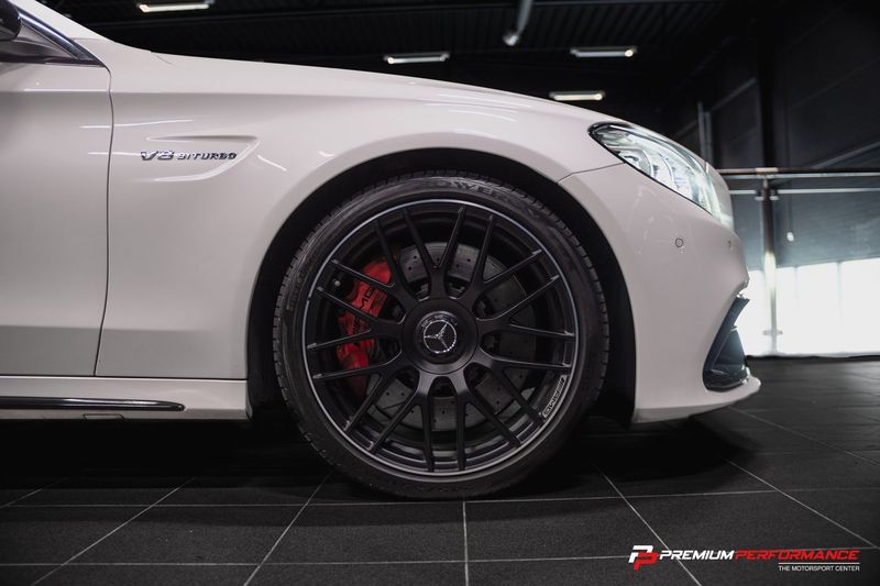 Mercedes C63 AMG bild 6
