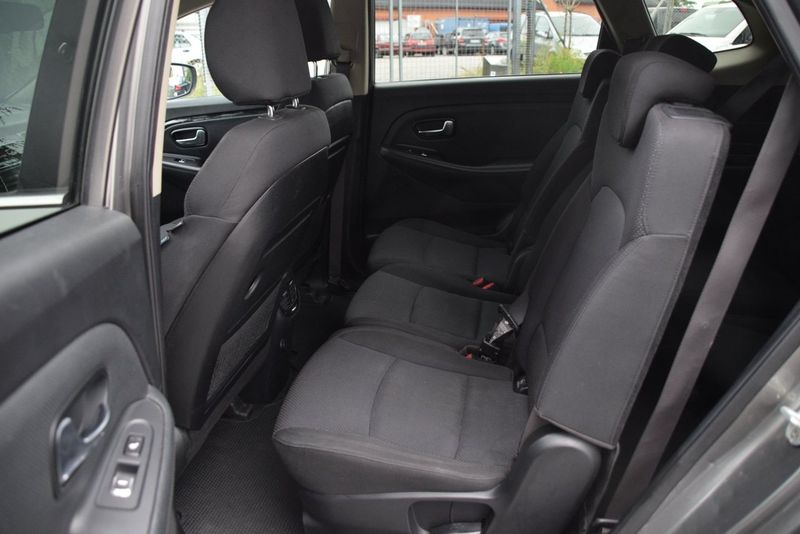 Kia Carens bild 10