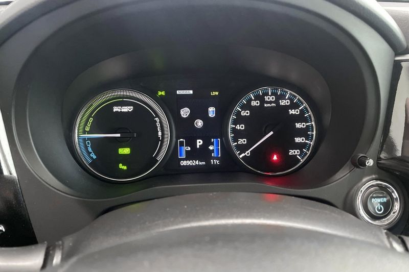 Mitsubishi Outlander bild 21