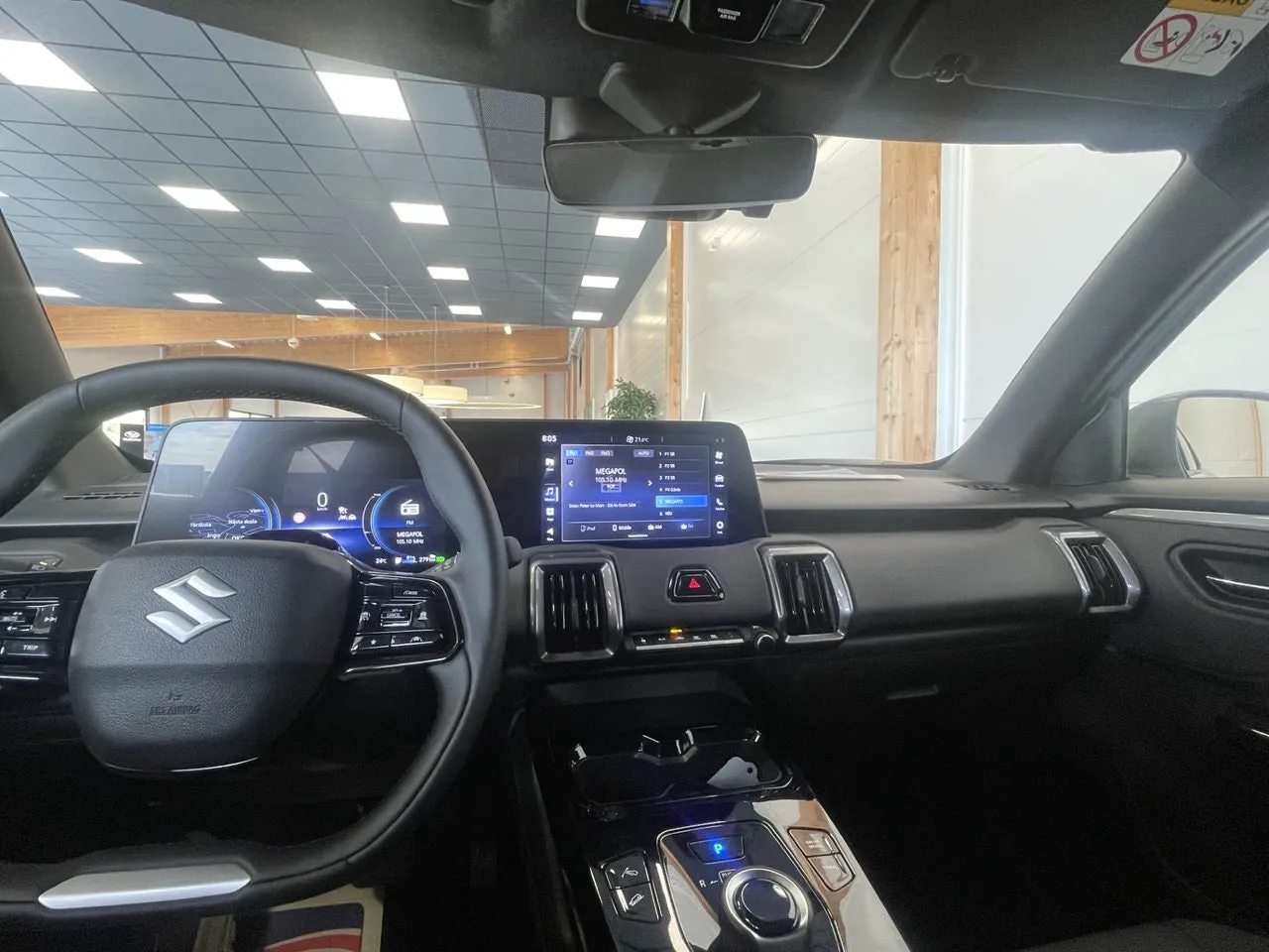 Vehicle image 10