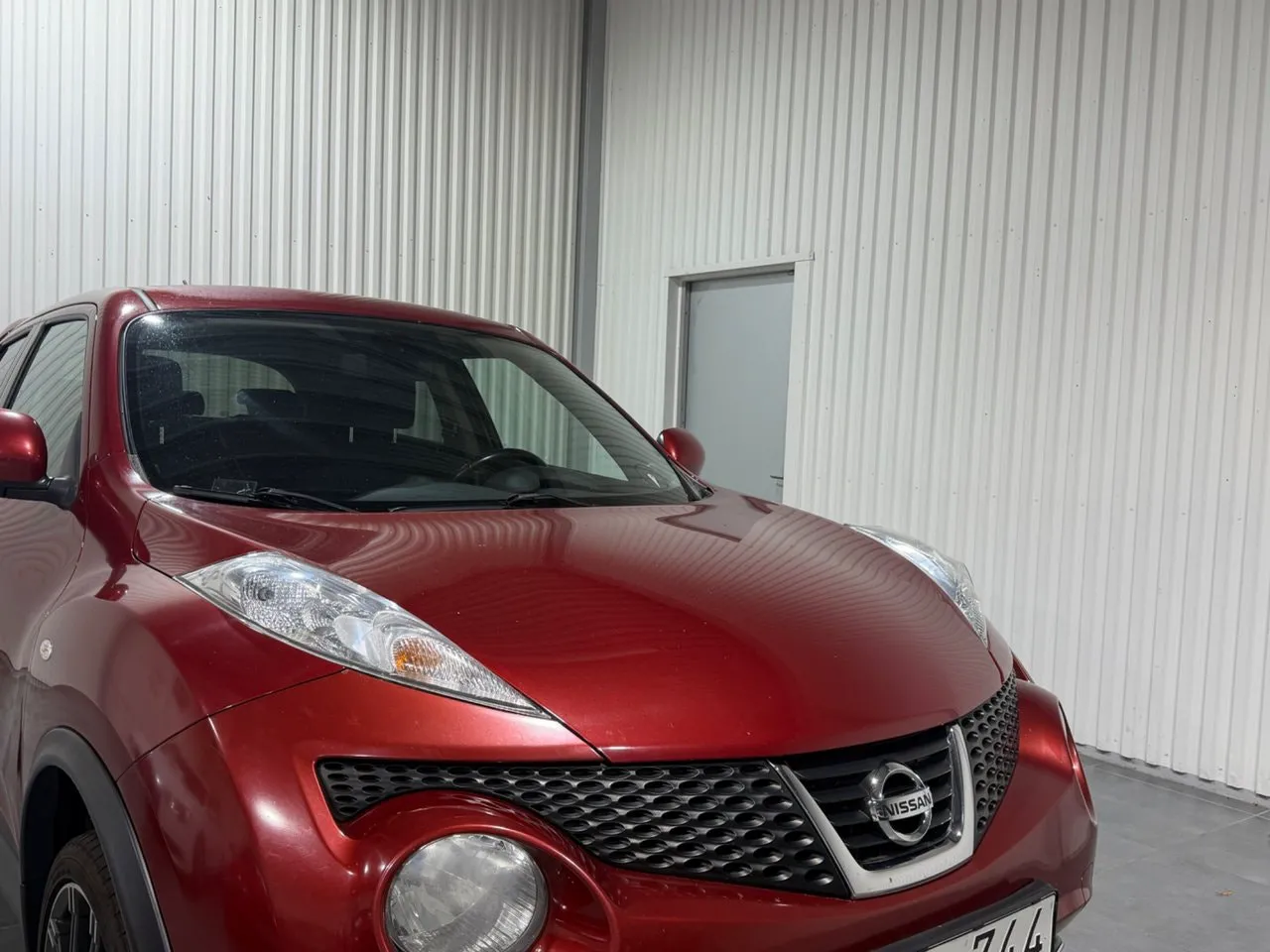 Vehicle image 8