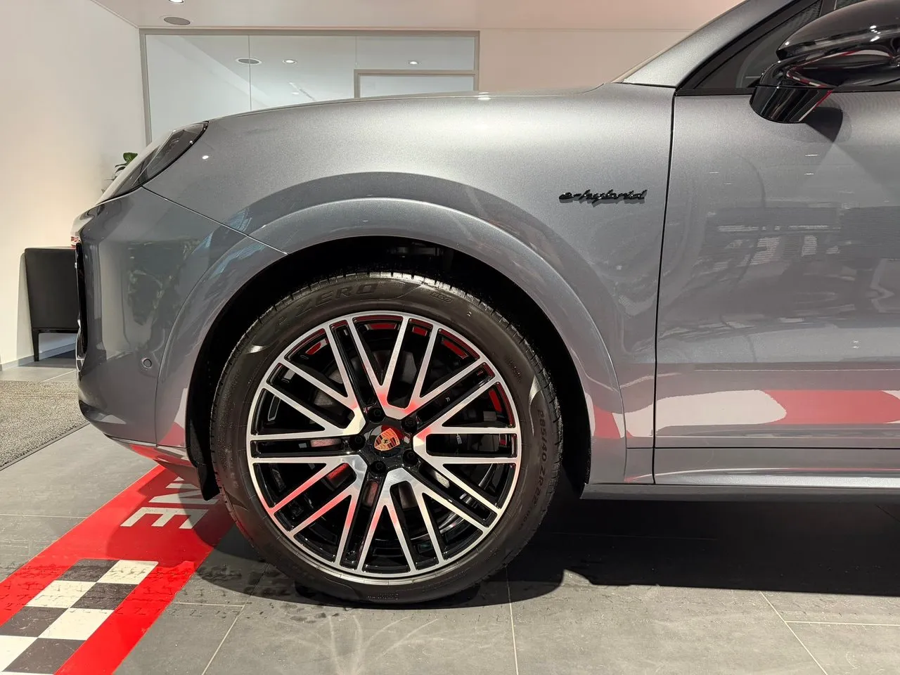 Vehicle image 21
