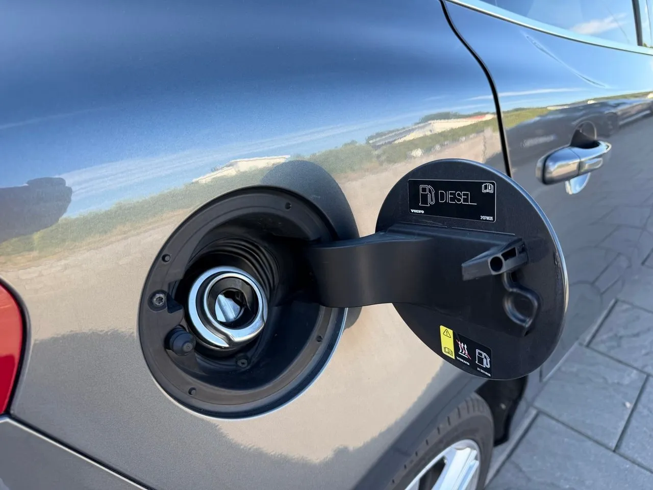 Vehicle image 18