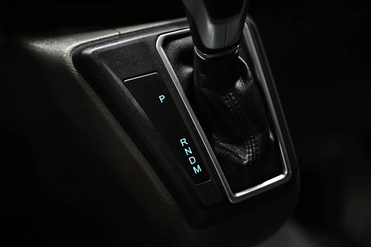 Vehicle image 28