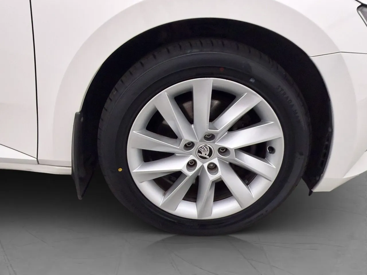 Vehicle image 36