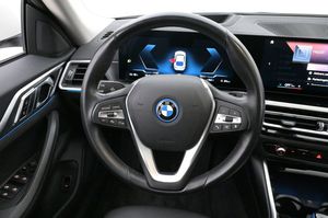 BMW i4 bild 7