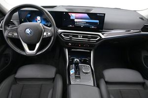 BMW i4 bild 6