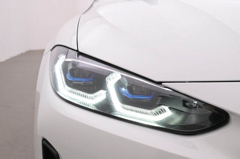 BMW i4 bild 26