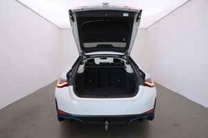 BMW i4 bild 22