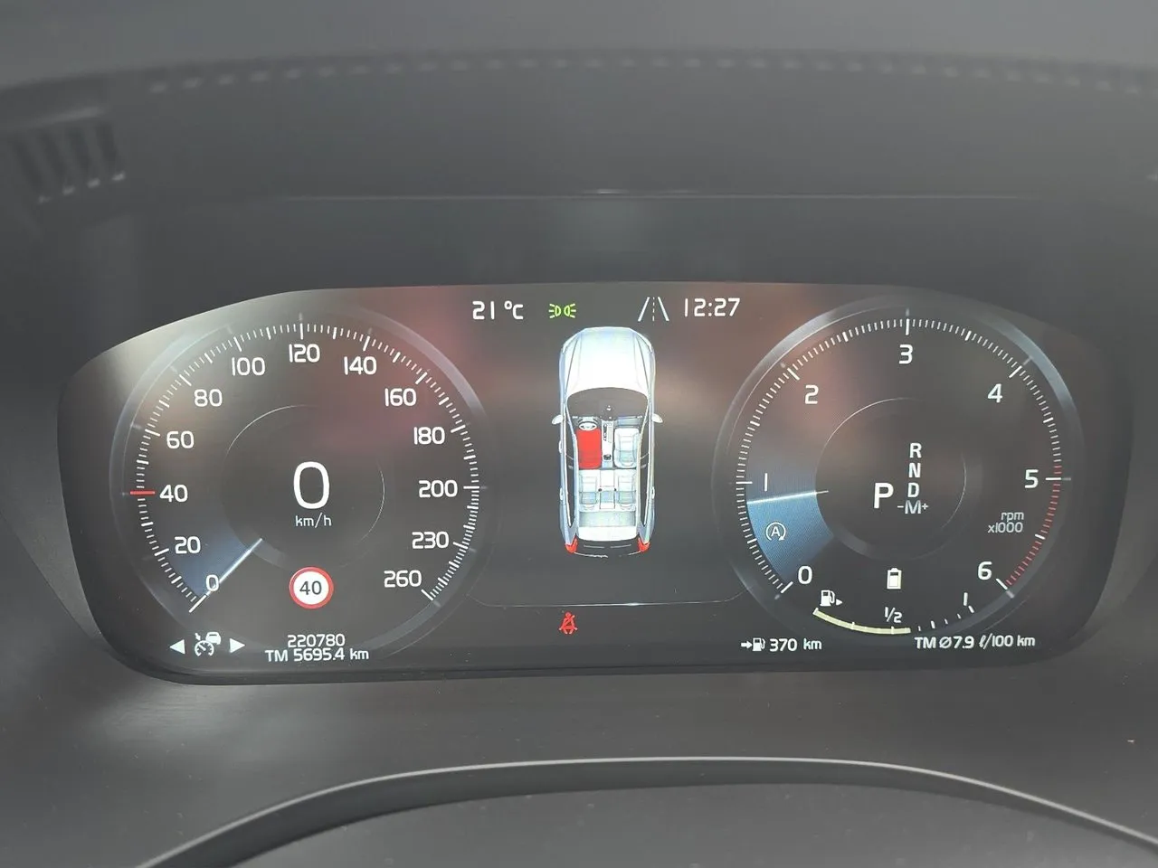 Vehicle image 14