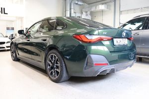 BMW i4 bild 5