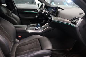 BMW i4 bild 10