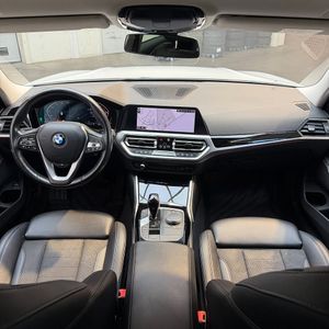 BMW 320 bild 10