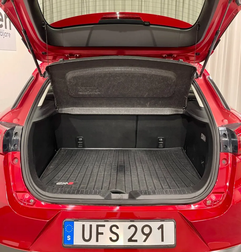 Vehicle image 24