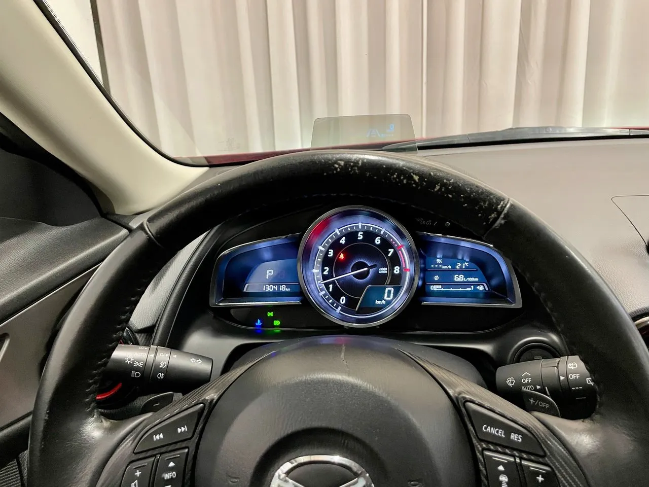 Vehicle image 9
