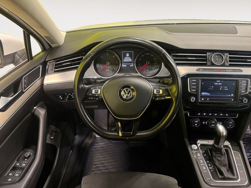 Volkswagen Passat bild 13