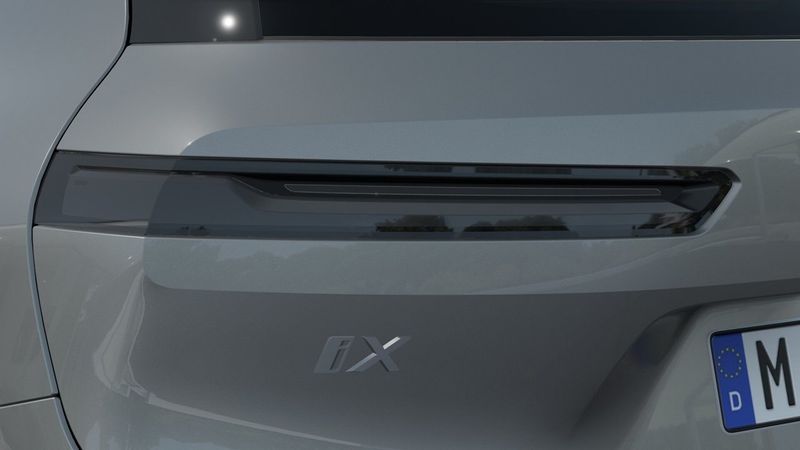 BMW iX bild 8