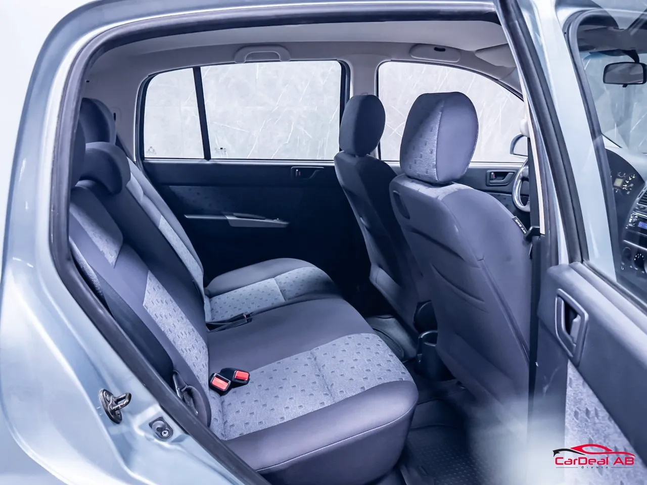 Vehicle image 15