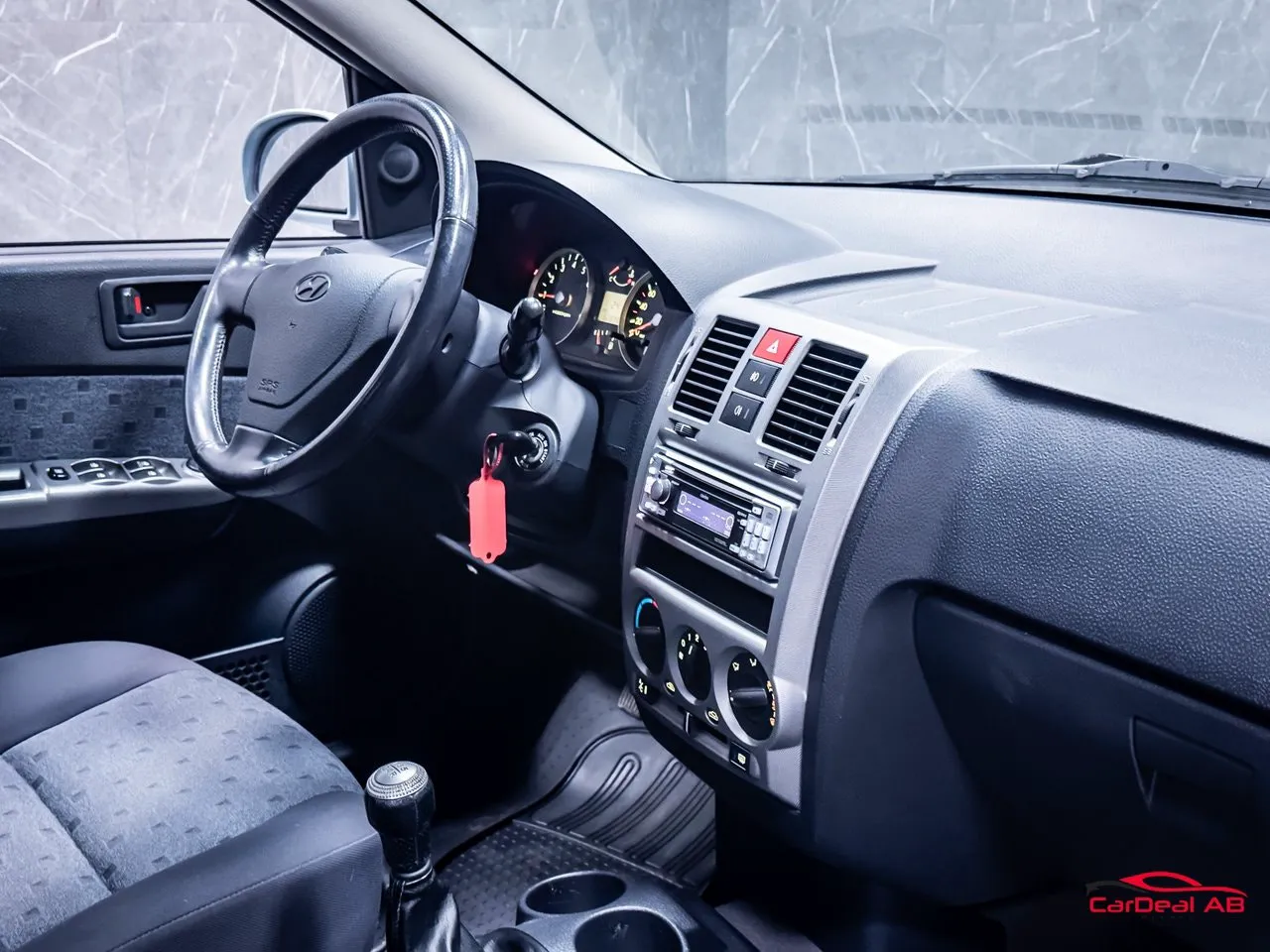 Vehicle image 12