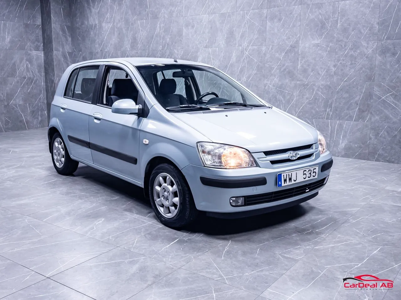 Vehicle image 8