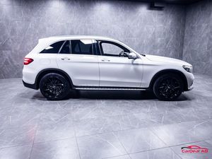 Mercedes GLC220 bild 8