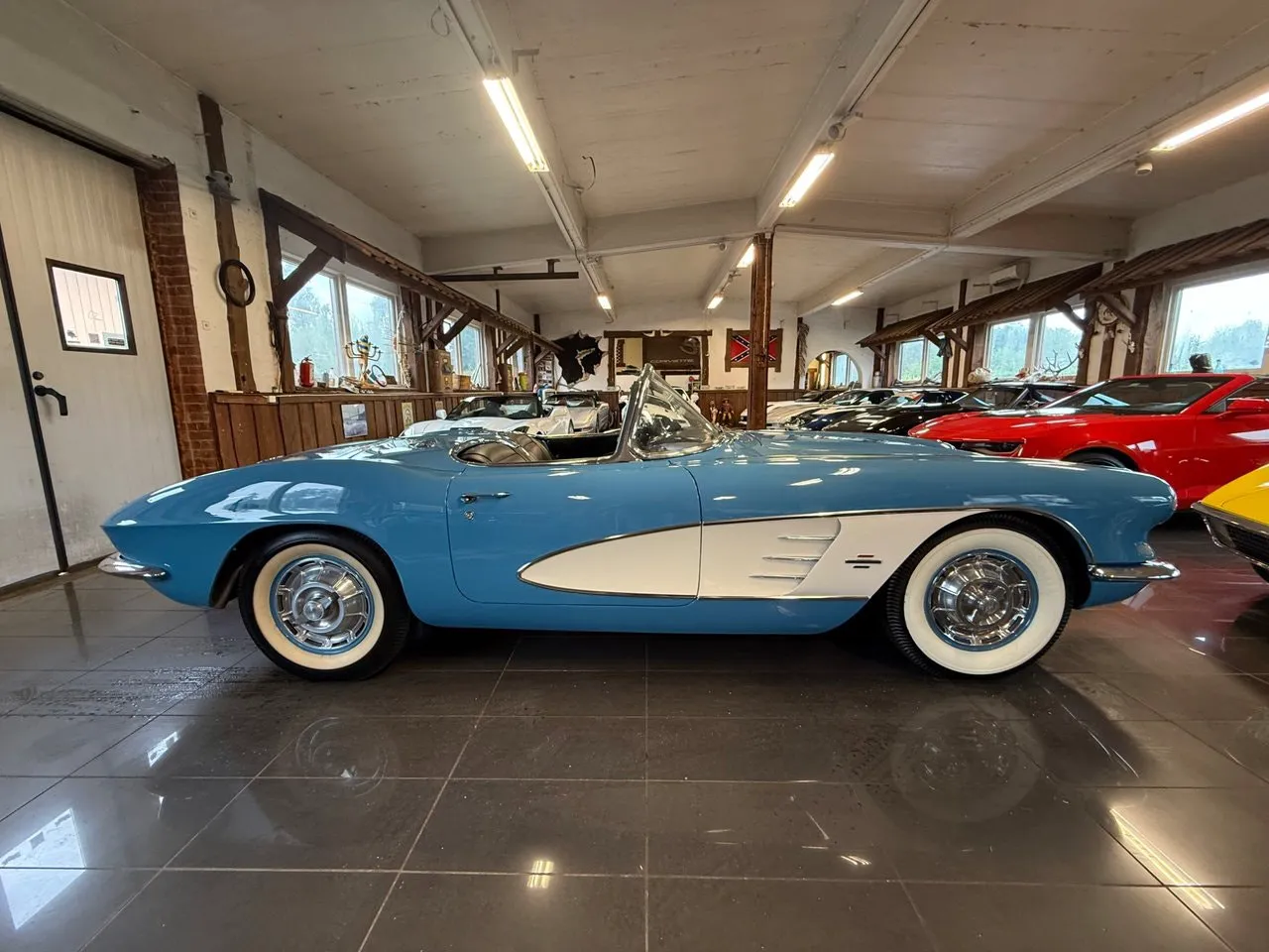 Vehicle image 9