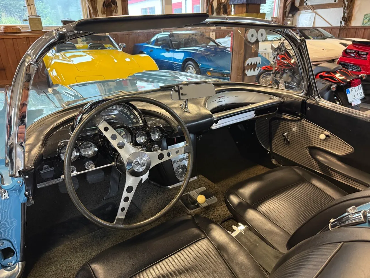 Vehicle image 20