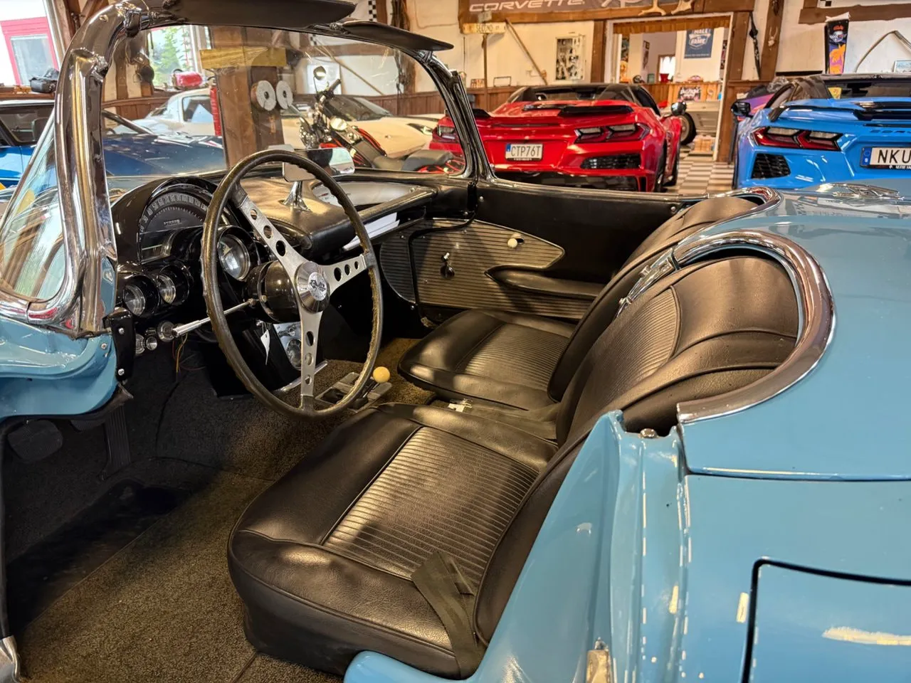 Vehicle image 19