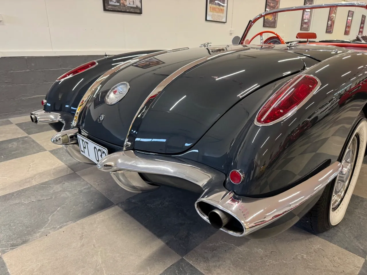 Vehicle image 18