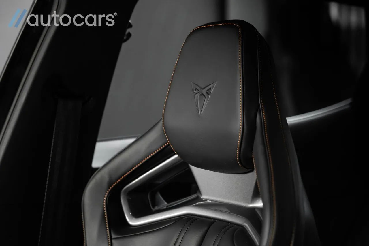 Vehicle image 30
