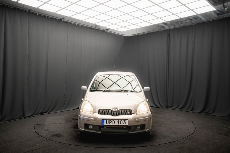 Toyota Yaris bild 3