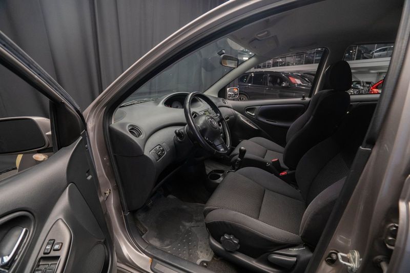 Toyota Yaris bild 13