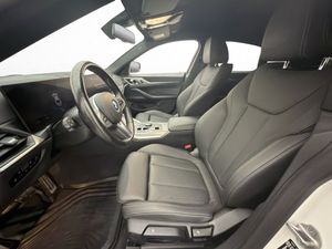 BMW i4 bild 12