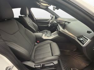 BMW i4 bild 28