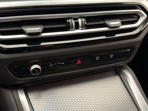 BMW i4 bild 25