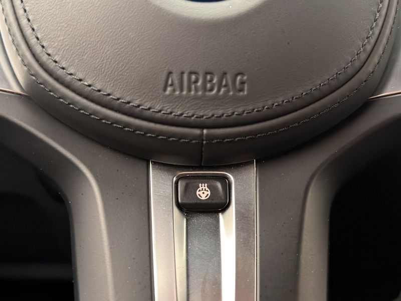 BMW i4 bild 17