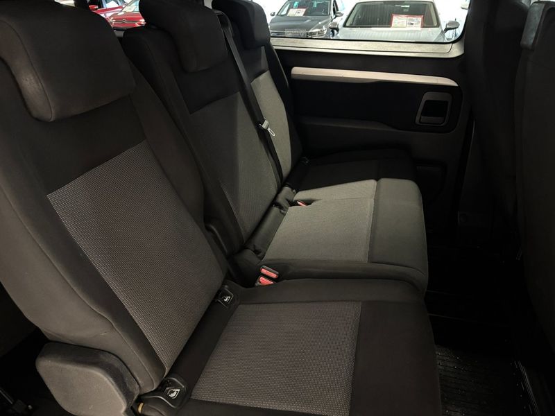 Peugeot Traveller bild 10