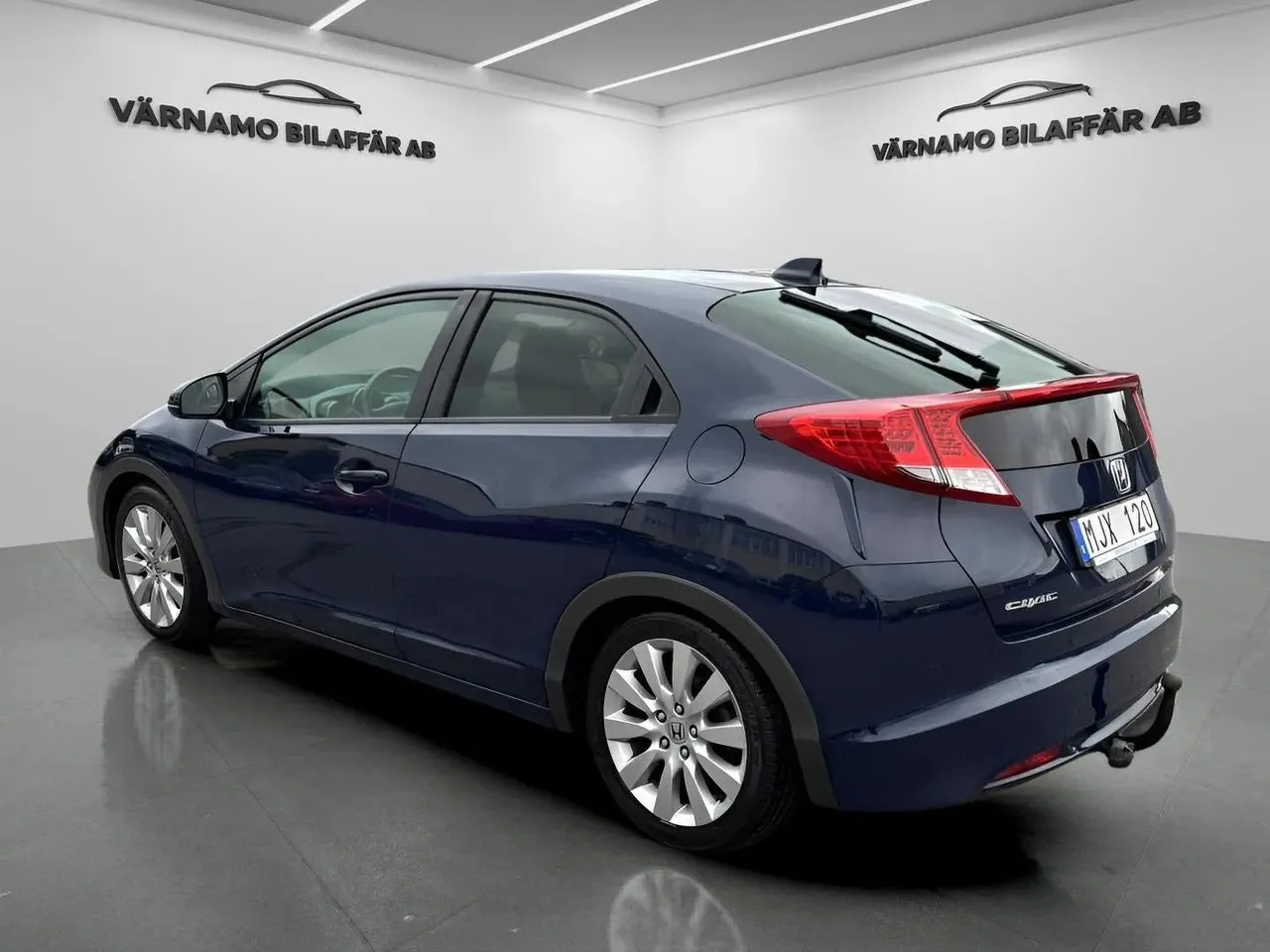 Vehicle image 2