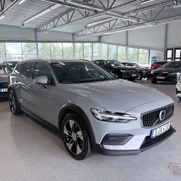 Volvo V60 Cross Country B4 AWD Geartronic Core 360 Kamera Eu 6 - 2024