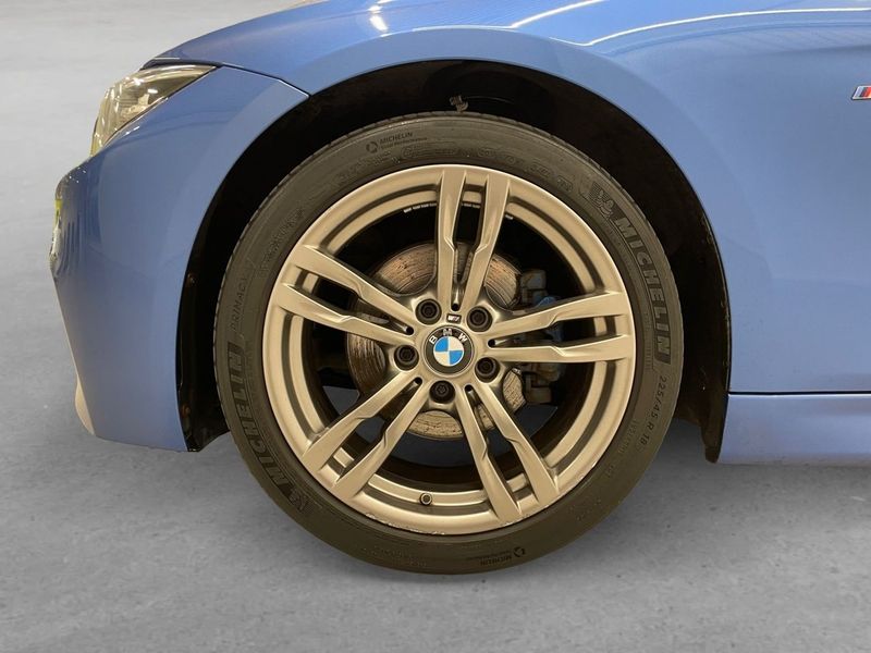 BMW 320 bild 8