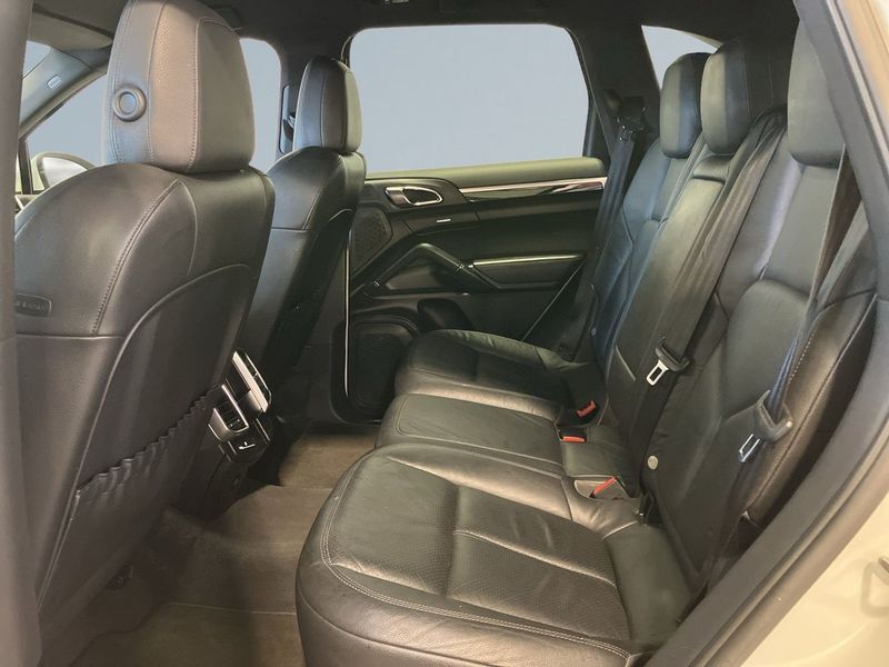 Porsche Cayenne bild 11