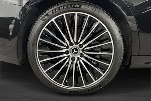 Mercedes E300 bild 12