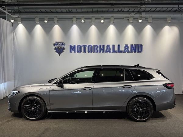 Volkswagen Passat EHYBRID 272 DSG6 R-LINE - 2026