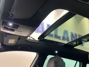 Volkswagen Passat bild 8
