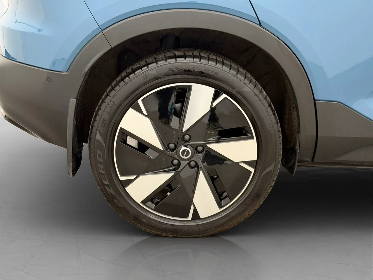 Vehicle image 36