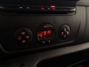 Nissan NV400 bild 24