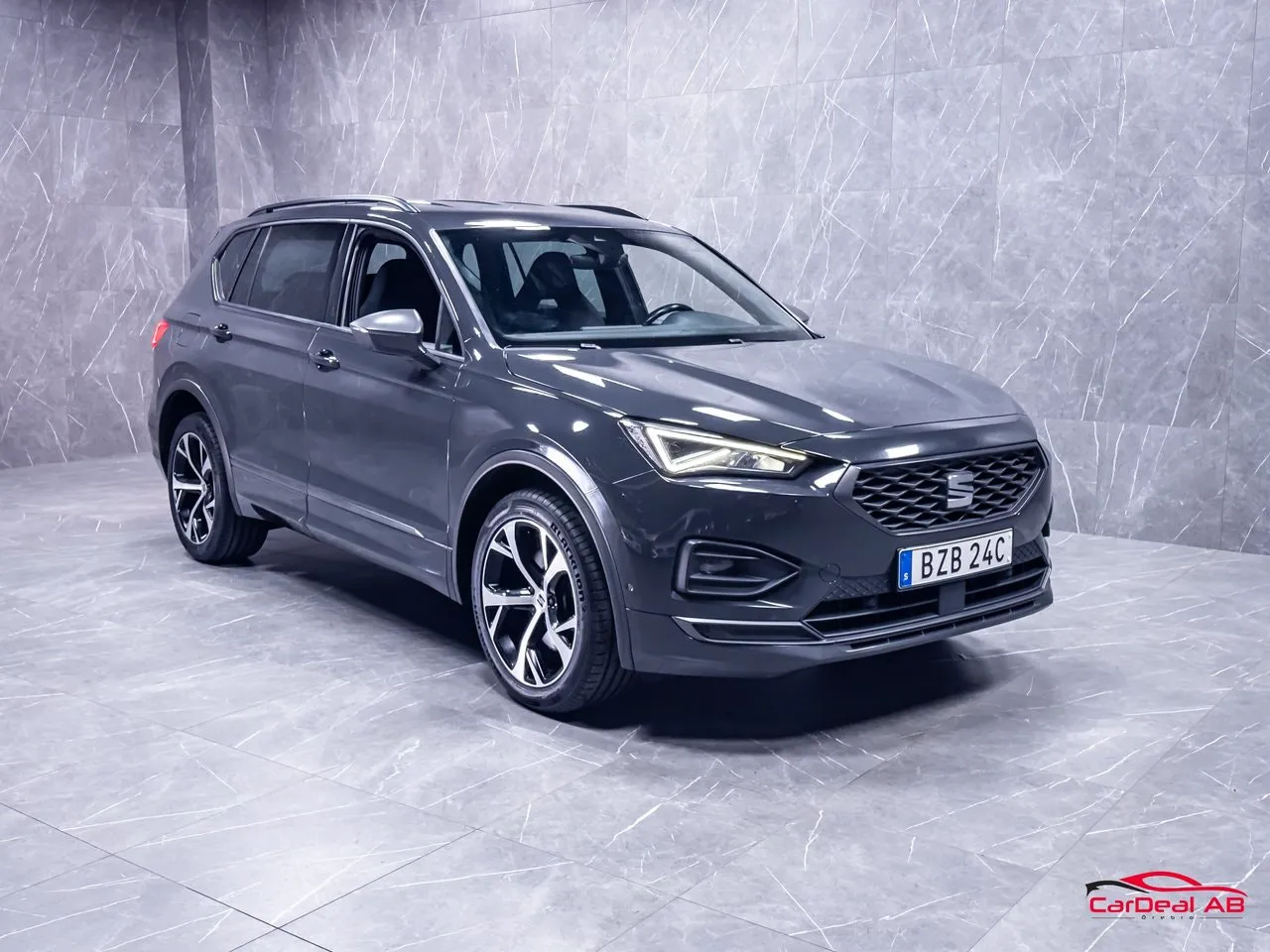 Vehicle image 8